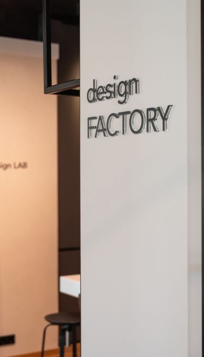 Showroom 293