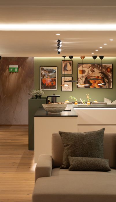 Showroom 410